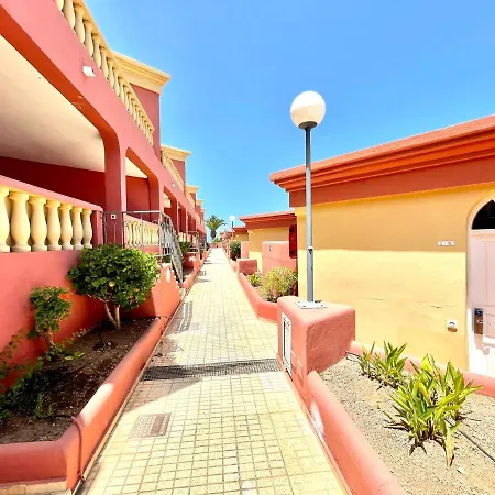 Bonito Apartamento, Bien Comunicado, Wifi En Tenerife Sur