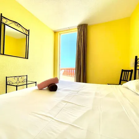 Bonito Apartamento, Bien Comunicado, Wifi En Tenerife Sur