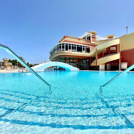 Bonito Apartamento, Bien Comunicado, Wifi En Tenerife Sur *